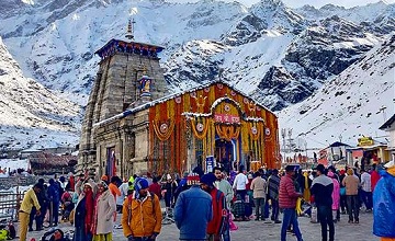 tajmahal-and-agrafort-tour-by-indias-fastest-train